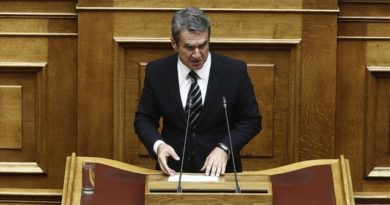 Ανδ. Λοβέρδος: Να έχει επίκεντρο τον άνθρωπο η Συνταγματική Αναθεώρηση Ανδ. Λοβέρδος: Να έχει επίκεντρο τον άνθρωπο η Συνταγματική Αναθεώρηση