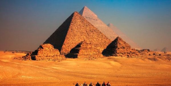 pyramides