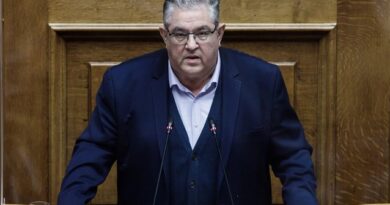 Βουλή- Κουτσούμπας: Πλήρης εκμετάλλευση των εργαζομένων προς όφελος των καπιταλιστών Βουλή- Κουτσούμπας: Πλήρης εκμετάλλευση των εργαζομένων προς όφελος των καπιταλιστών