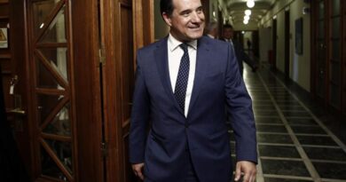 Θετικός στον κορωνοϊό βρέθηκε ο Άδωνις Γεωργιάδης – Για δεύτερη φορά Θετικός στον κορωνοϊό βρέθηκε ο Άδωνις Γεωργιάδης – Για δεύτερη φορά