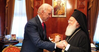 Τηλεφωνική επικοινωνία του Μπάιντεν με τον Οικουμενικό Πατριάρχη Τηλεφωνική επικοινωνία του Μπάιντεν με τον Οικουμενικό Πατριάρχη