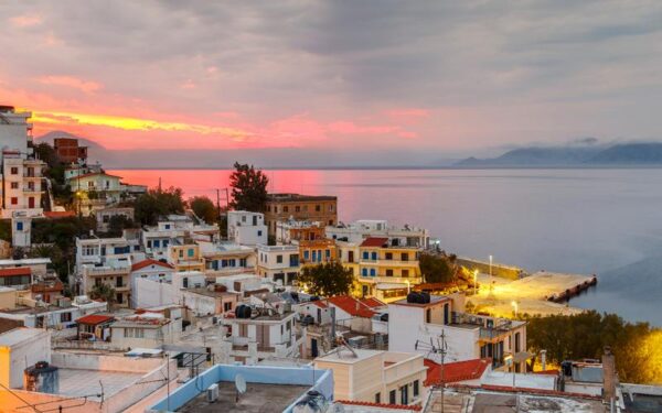agios-kirikos-village-on-ikaria-island_shutterstock_1350409817-1366x700