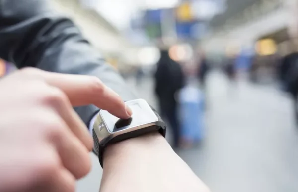 shutterstock_smartwatch.jpg