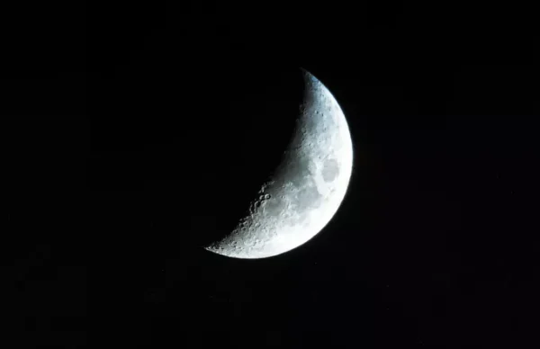 moon_pexels.jpg