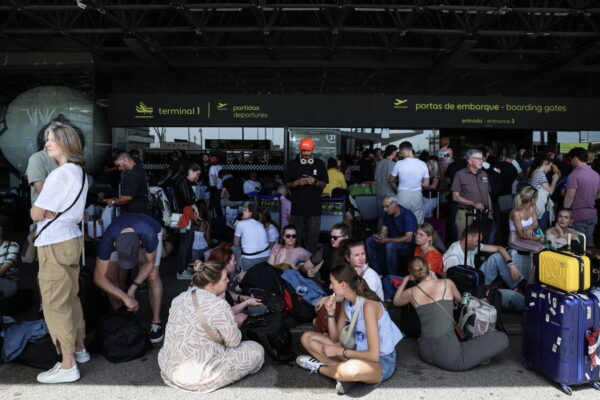 Portugal hit by massive blackout
